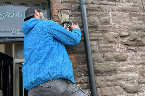 carriage light replacement